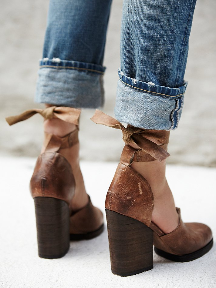 cora wrap heel