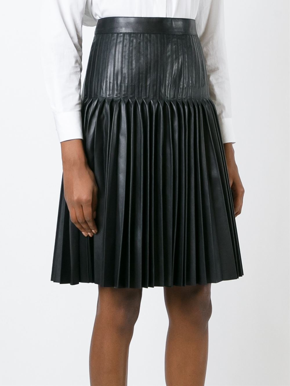 Givenchy Pleated Leather Skirt in Black | Lyst