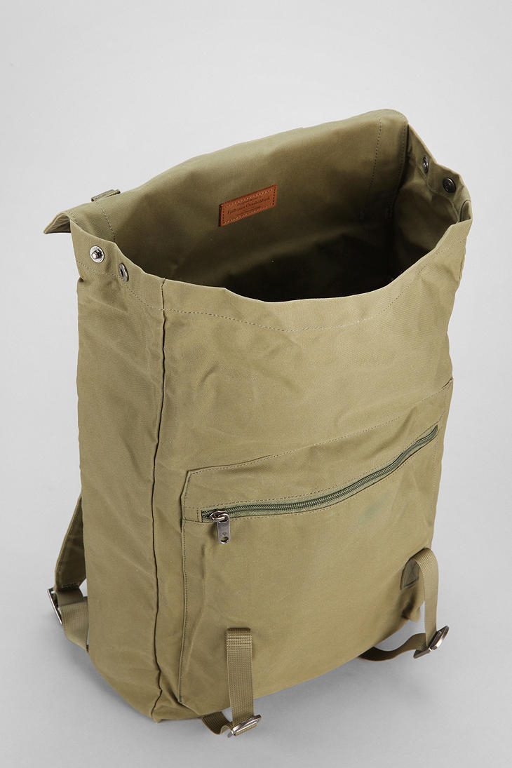 Urban Outfitters Fjallraven Foldsack No 1 Backpack in Green for Men | Lyst