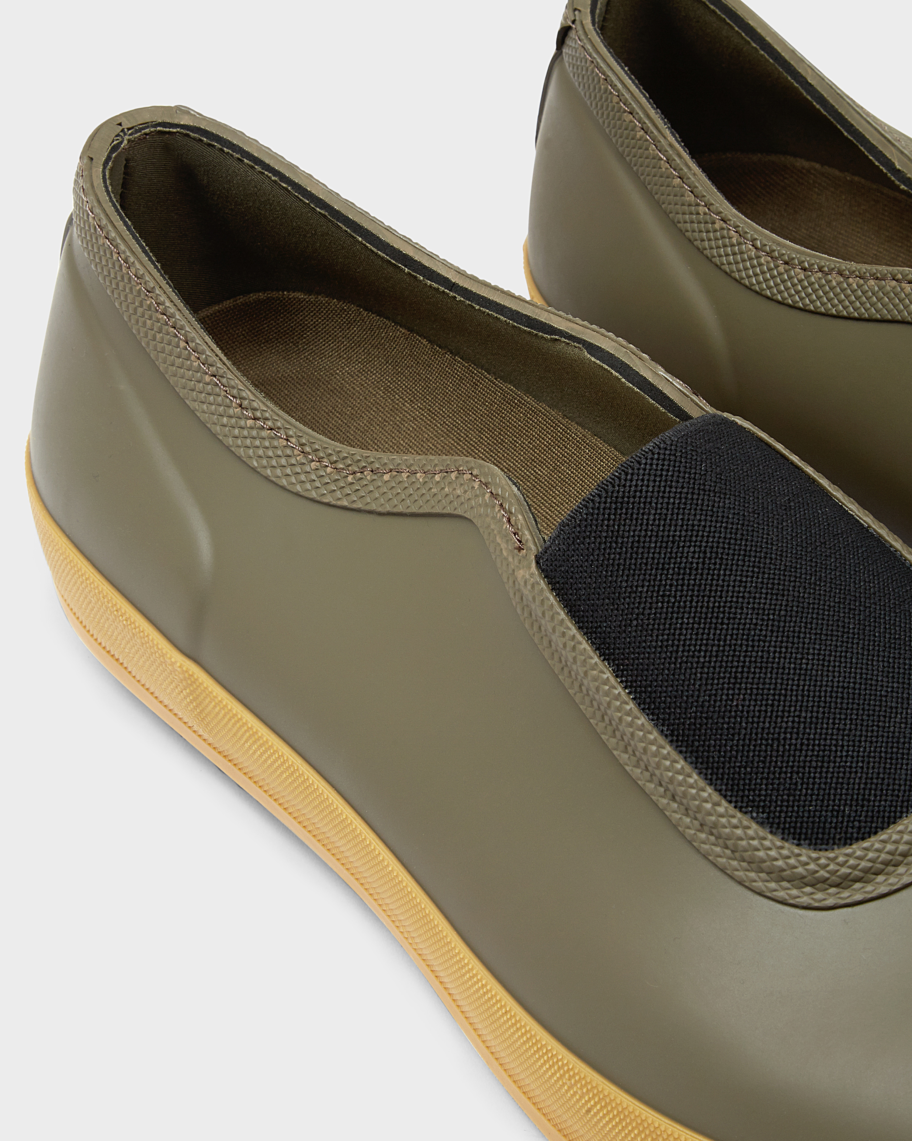 men's plimsolls amazon