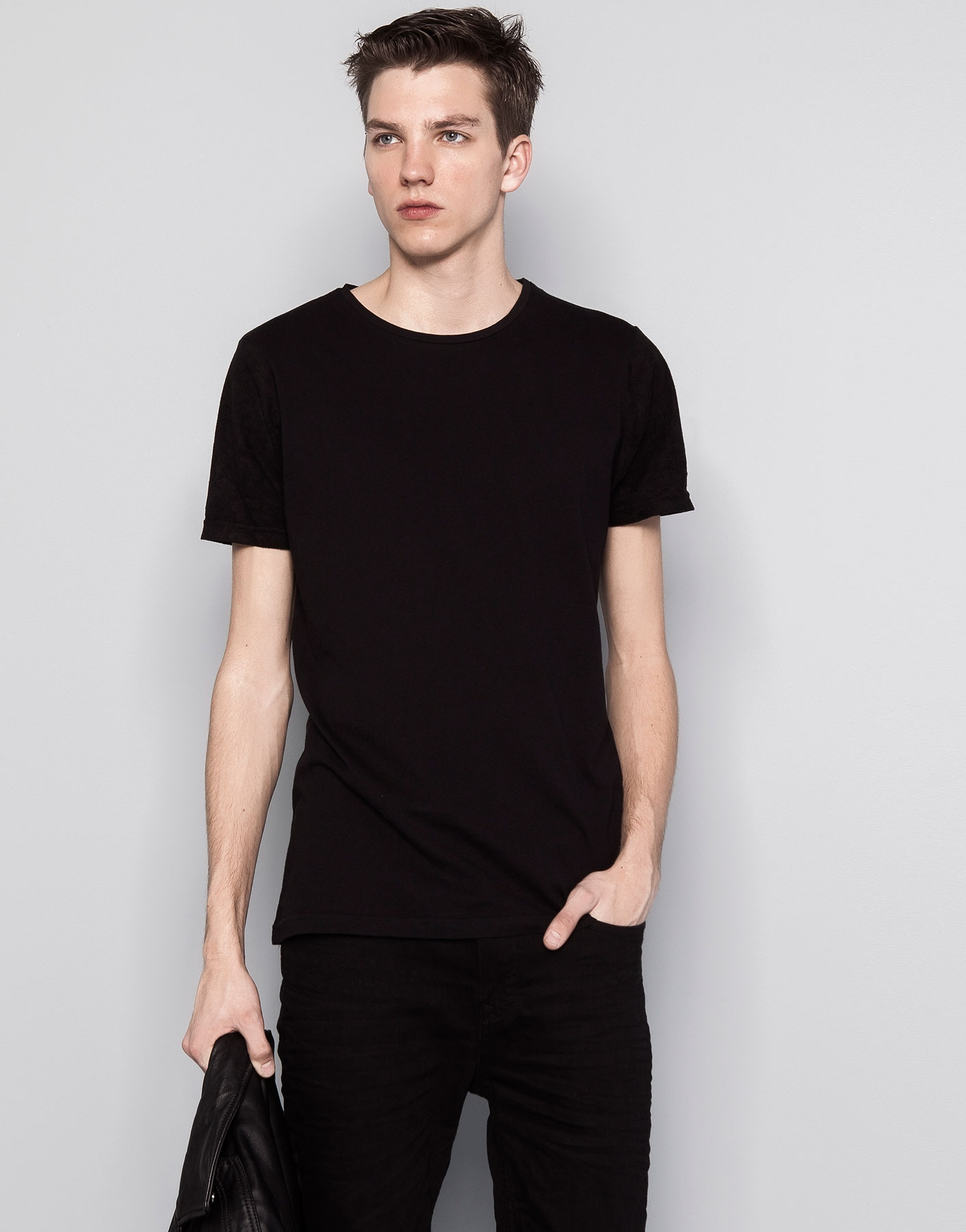 Pull&bear Mixed Fabric Party T-Shirt in Black for Men | Lyst