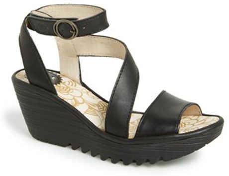 Fly london Yesk Wedge Sandals in Black Fly london Yesk Wedge Sandals in Black