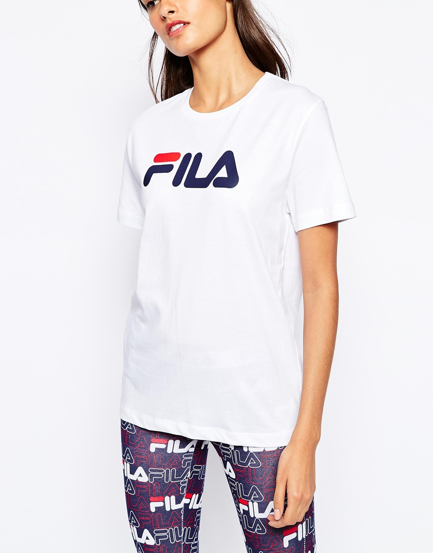 Fila Oversized Boyfriend T-shirt With Front Logo in White - Lyst