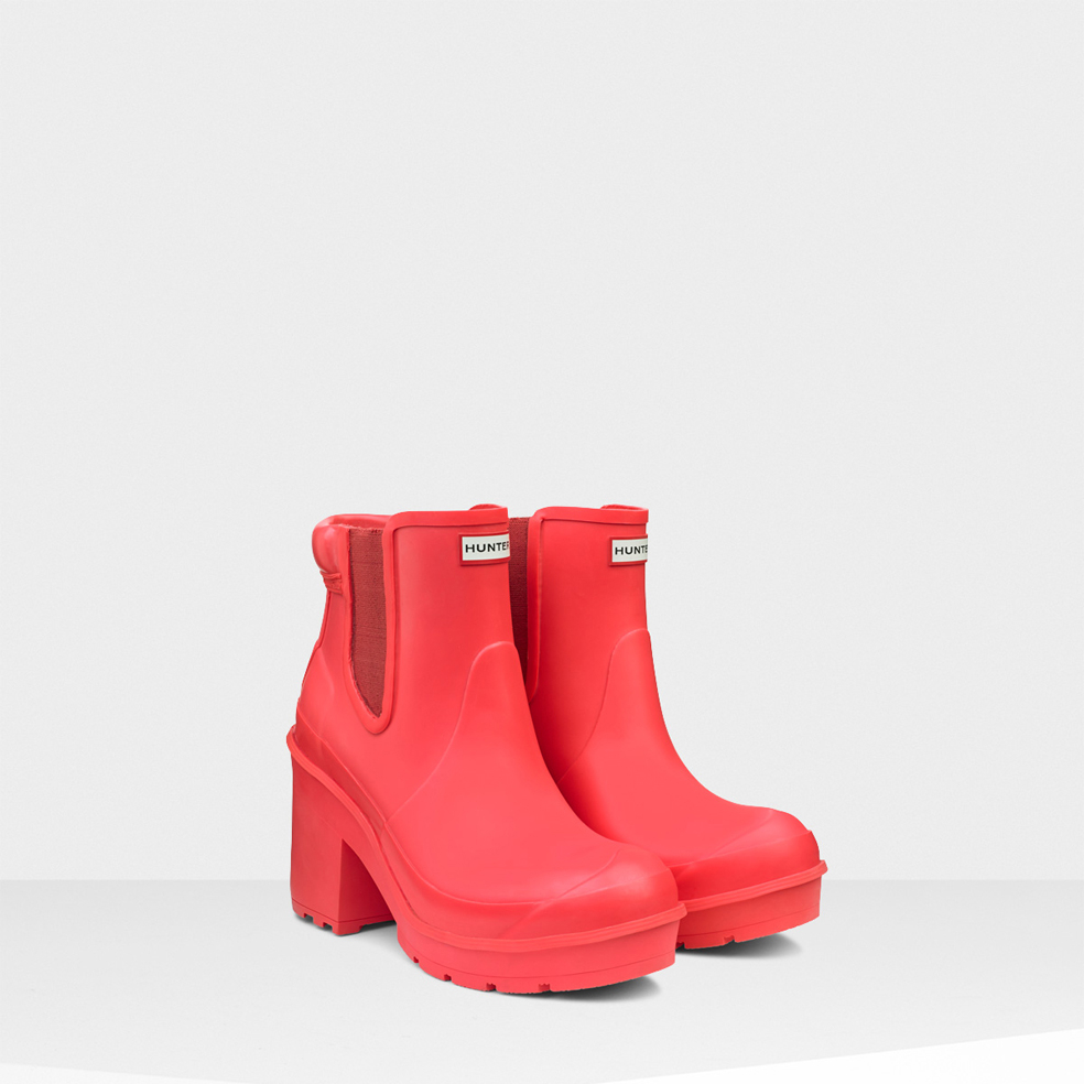 pink hunter chelsea boots
