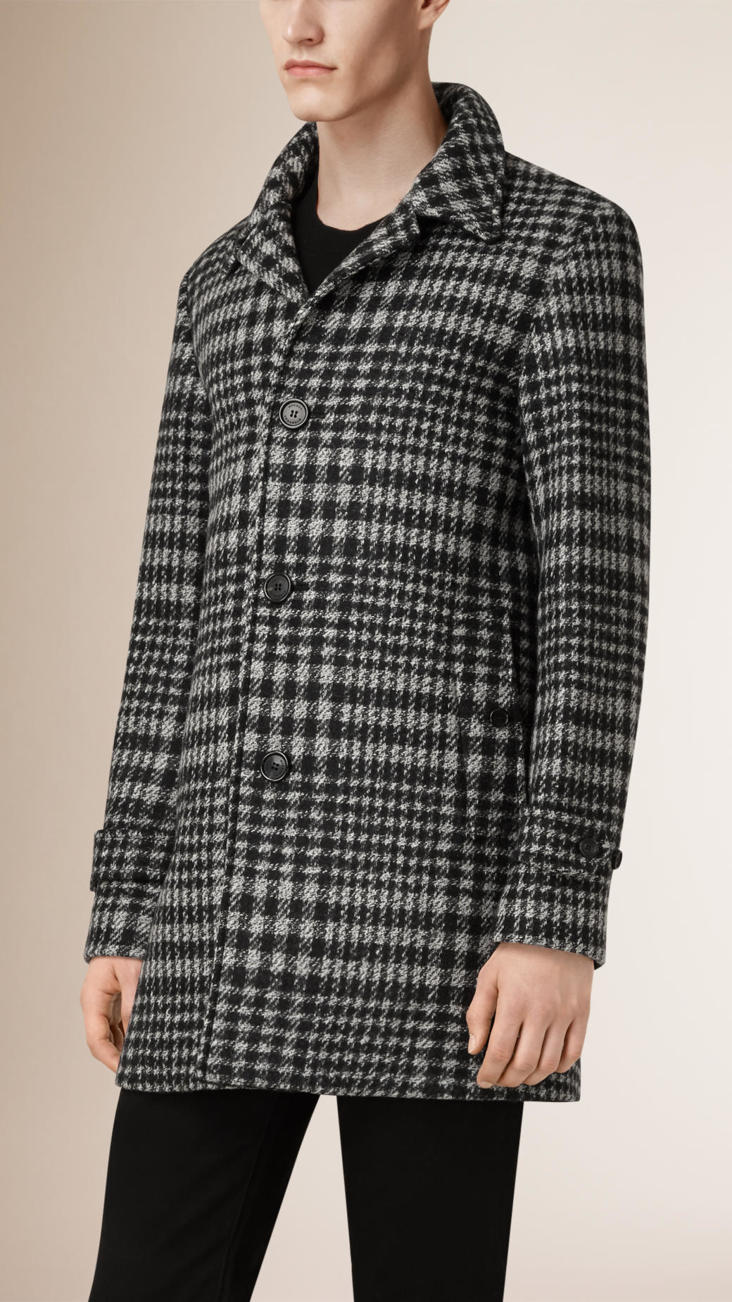 Navigation menu This elegant coat comes in a luxurious Impeccabile wool - a fabric that is crease- and stain-resistant and breathable, guaranteeing an impeccable look from morning to night. The material comes in a sophisticated shade of gray and features a classic Prince.