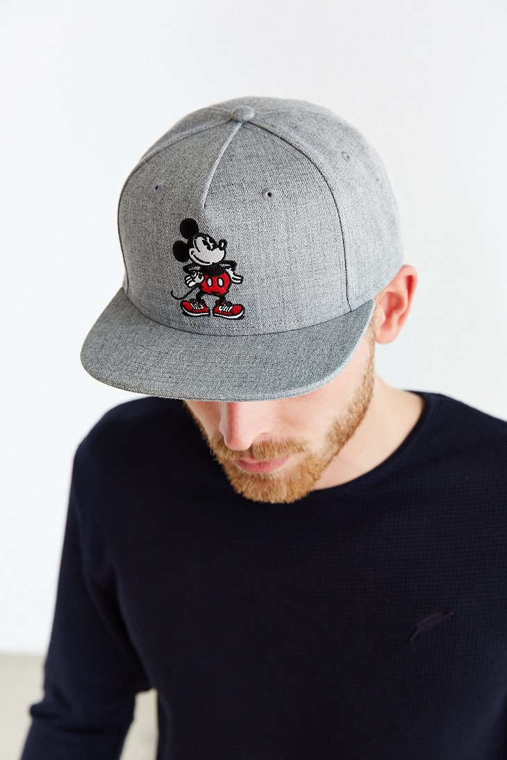 Vans Mickey Mouse Snapback Hat in Gray Men