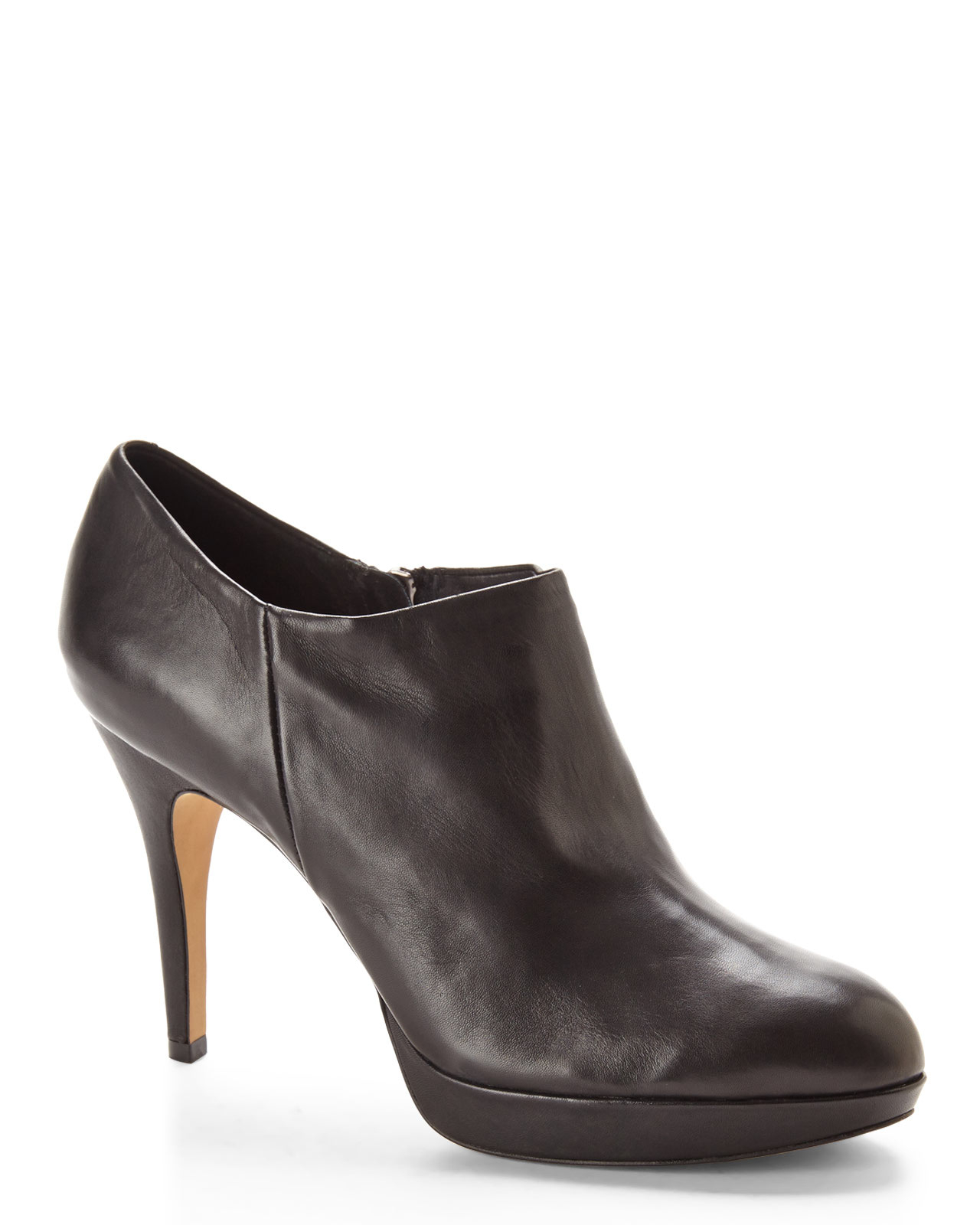 vince camuto pevista bootie
