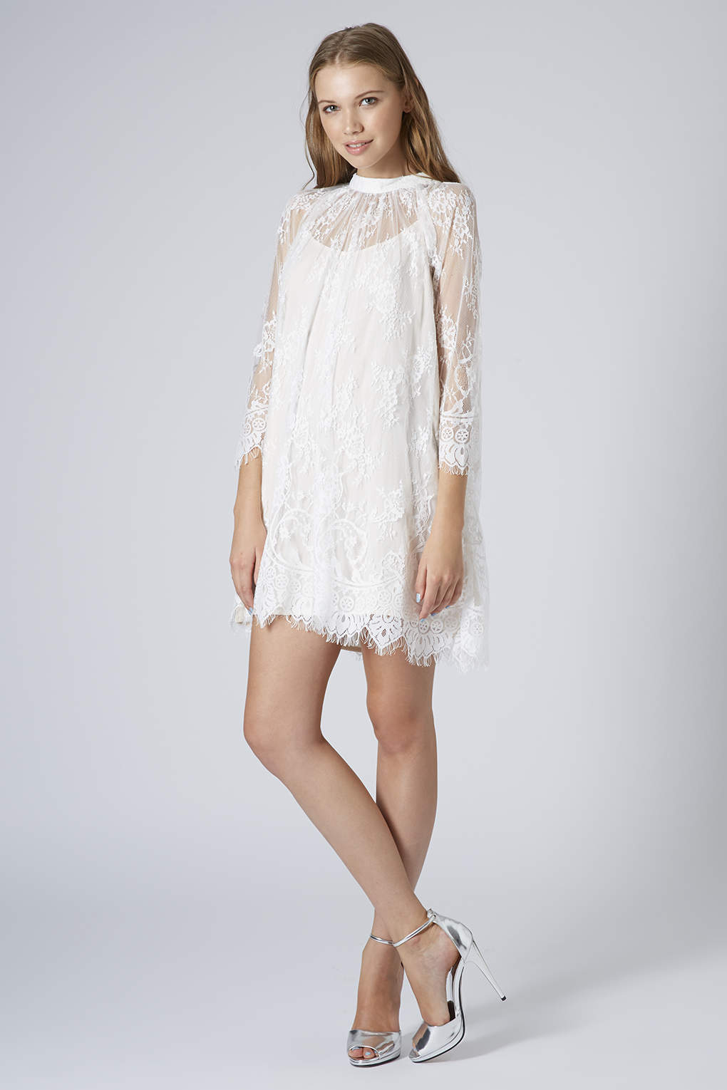 white dress trapeze