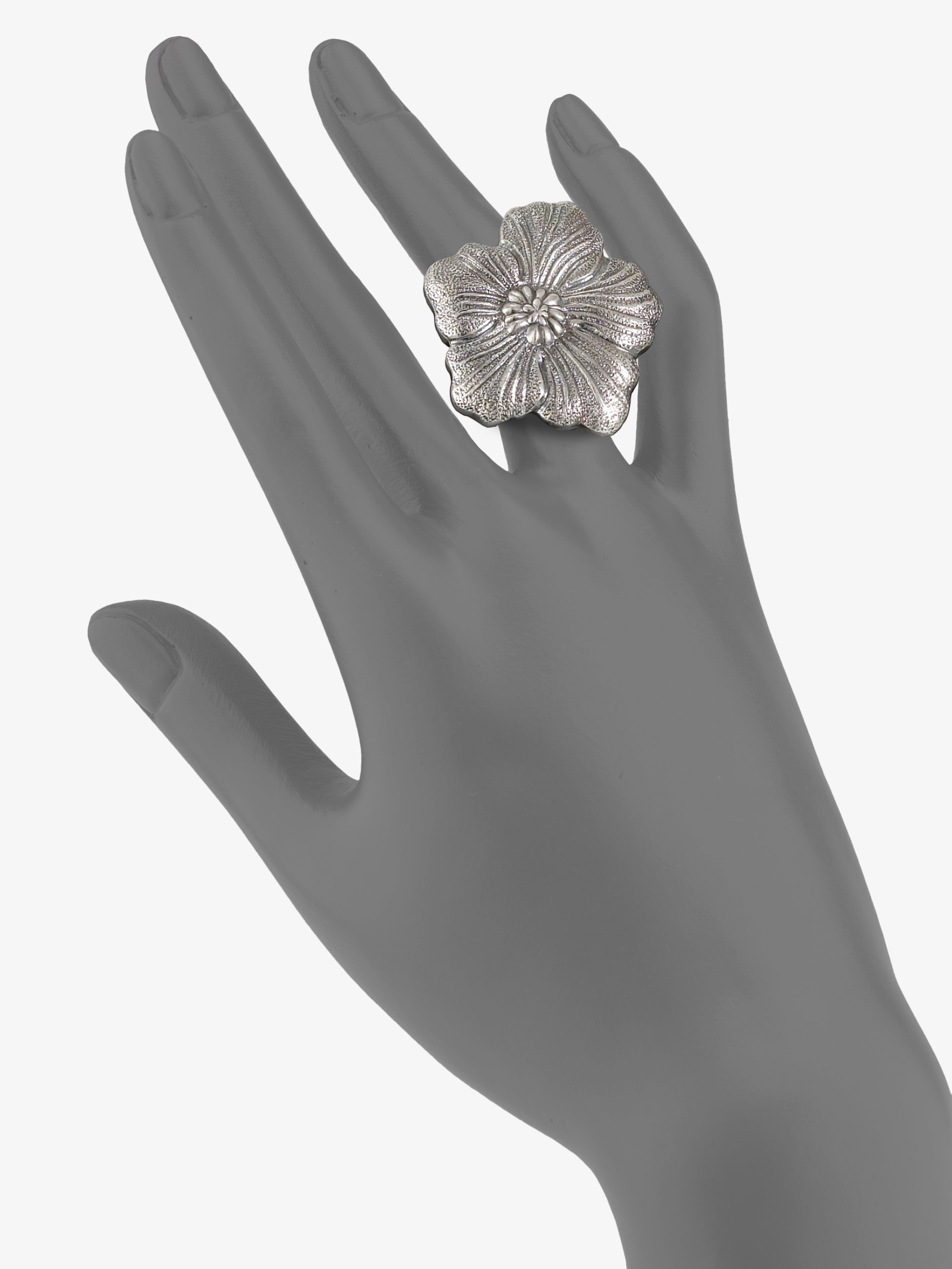 buccellati flower ring