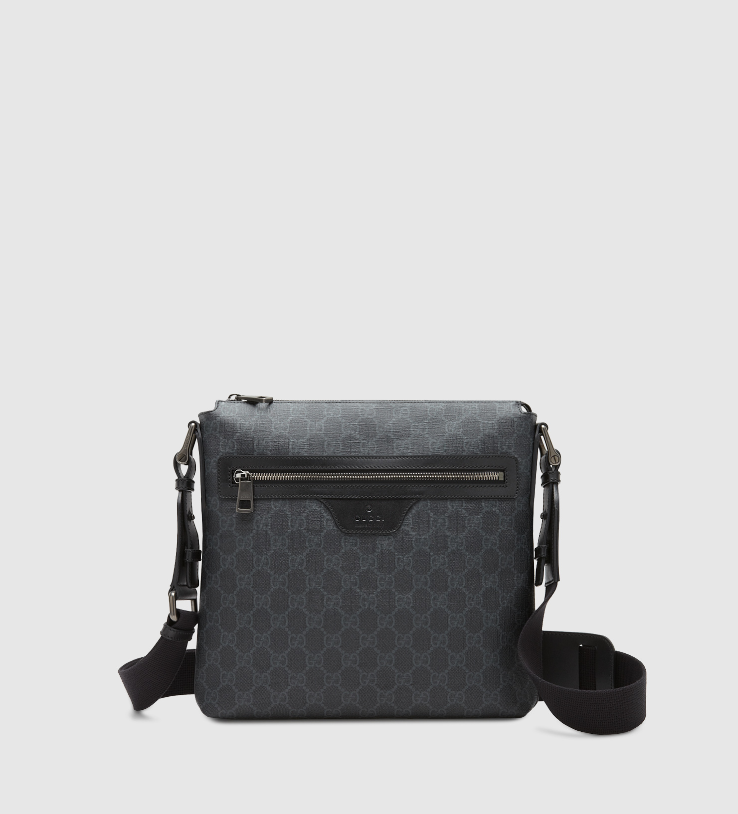 Gucci Gg Supreme Canvas Messenger Bag in Grey (Black) for Men - Lyst