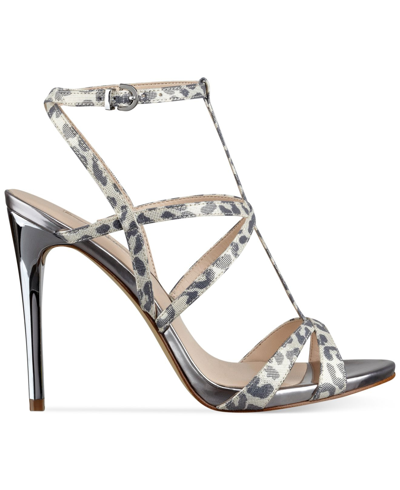 Guess Women's Carnney3 Strappy Tstrap Dress Sandals in Metallic Lyst