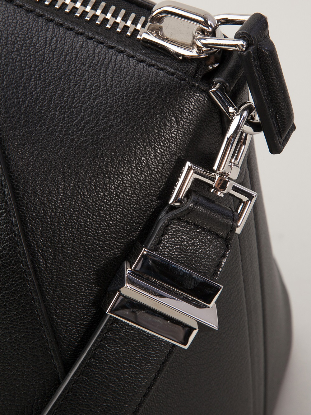 givenchy antigona zipper
