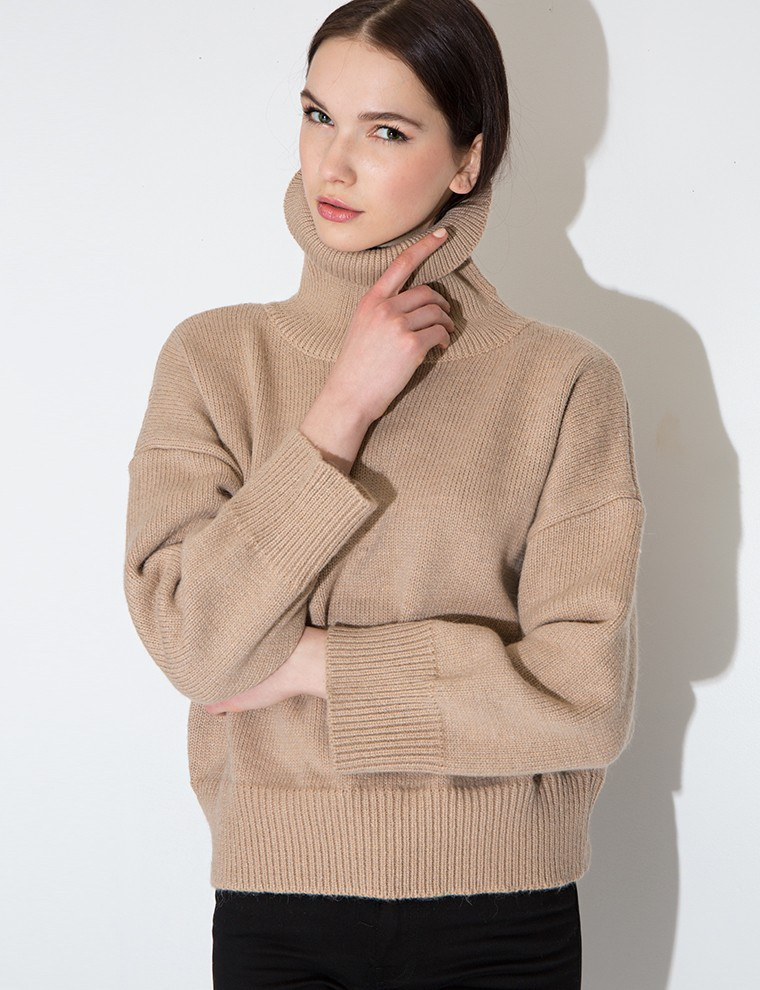 brown and tan sweater