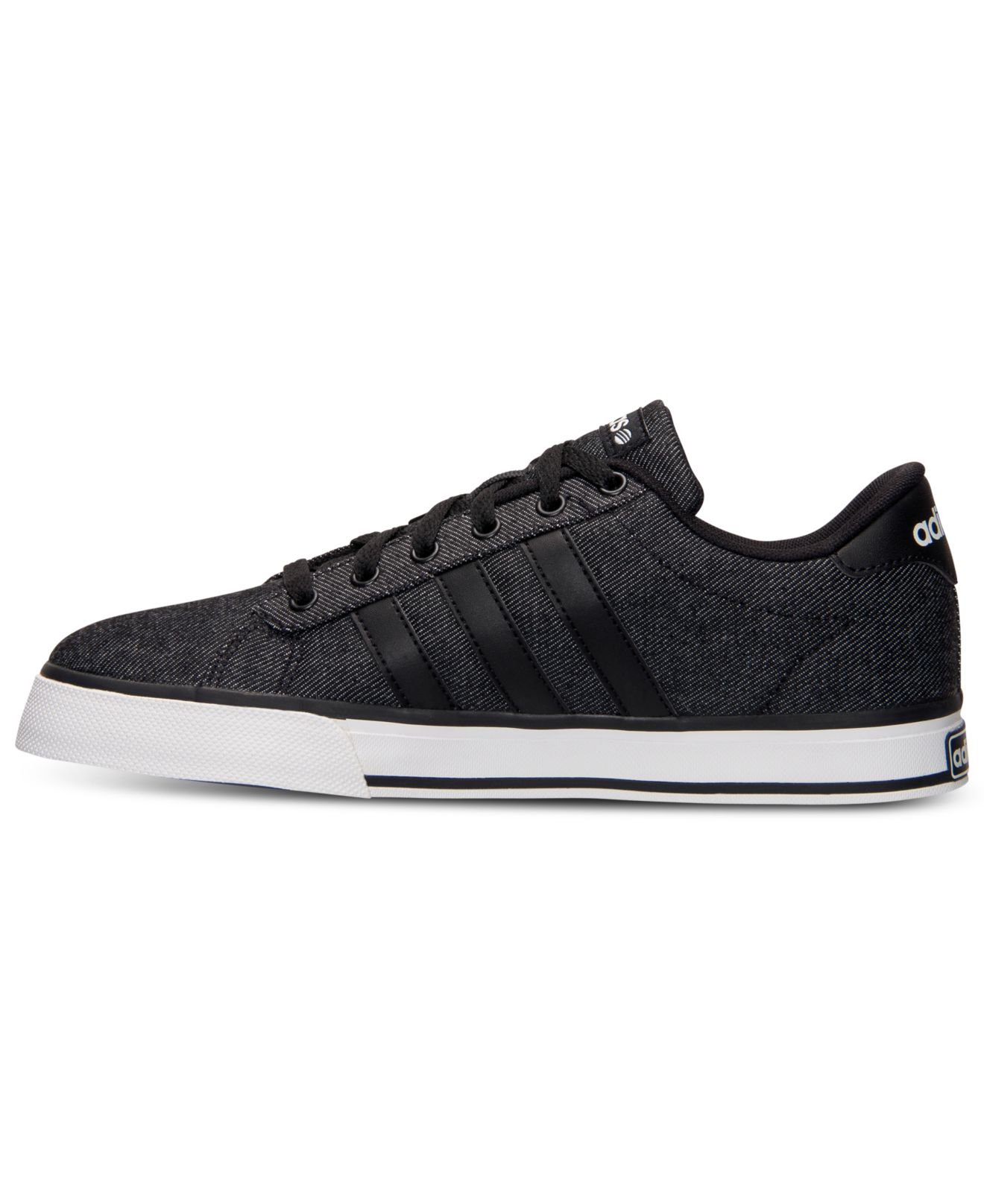 casual daily shoes