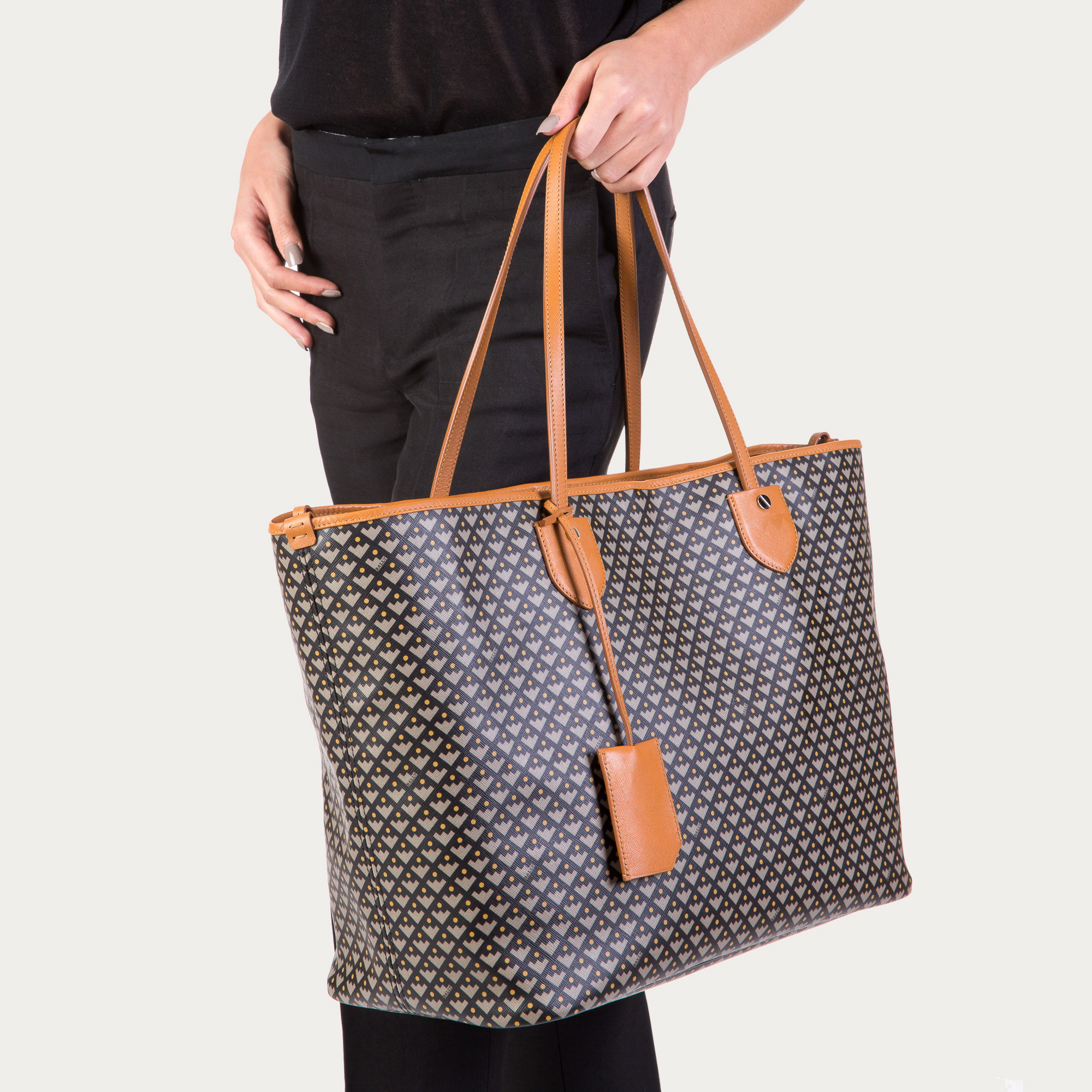 Bally Bernina Large Women's Large Coated Canvas Tote Bag In Light Fawn