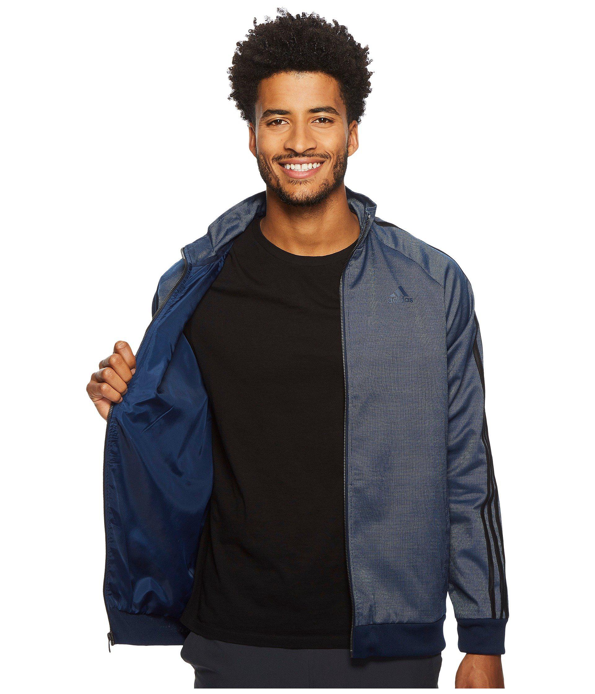 Lyst adidas essenziale 3 strisce tessute track top blu per gli uomini. Lyst adidas essenziale 3 strisce tessute track top blu per gli uomini.