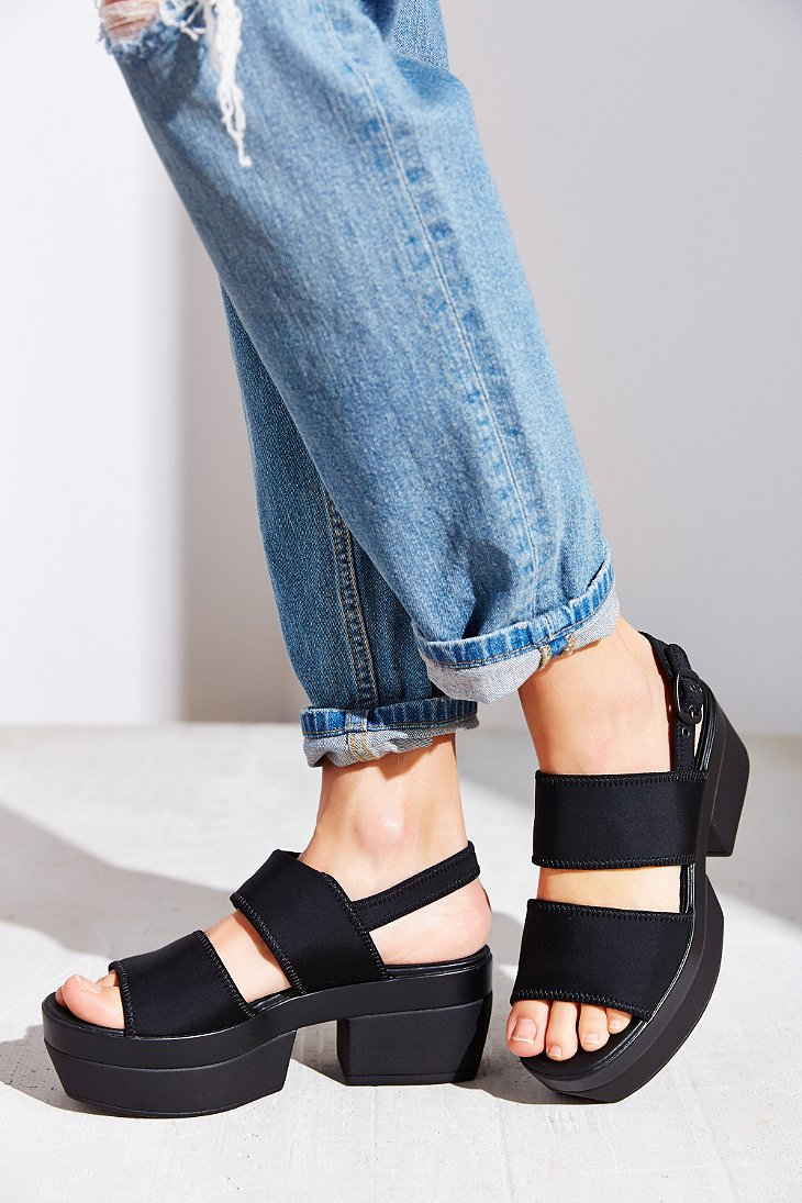 vagabond black sandals