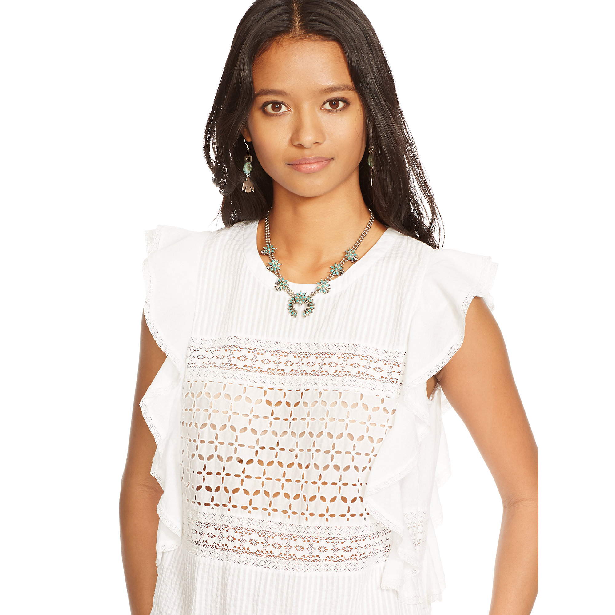 white sleeveless tees