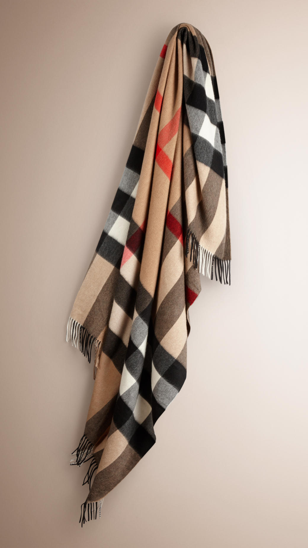 Burberry Check Cashmere Blanket in Camel Check (Natural) - Lyst