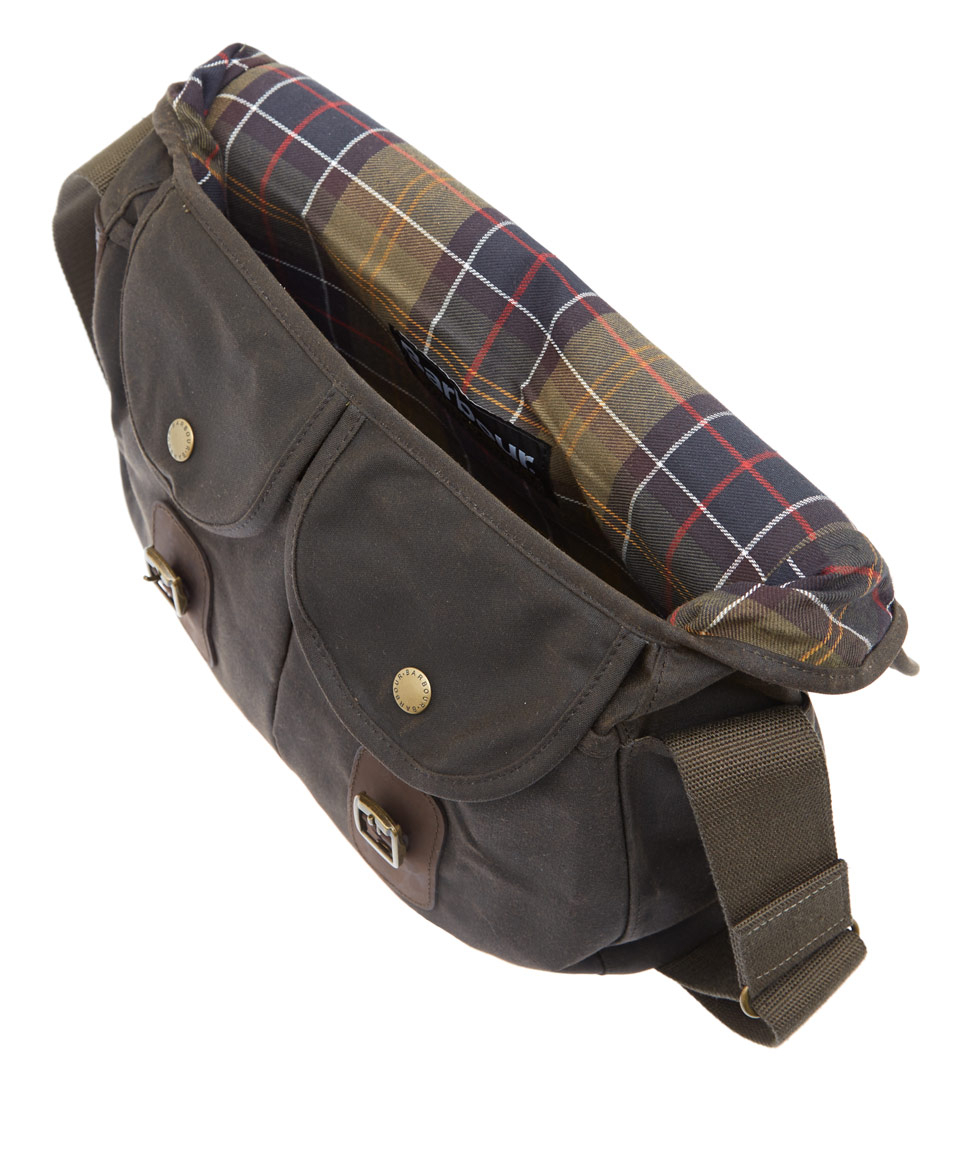 barbour leather holdall
