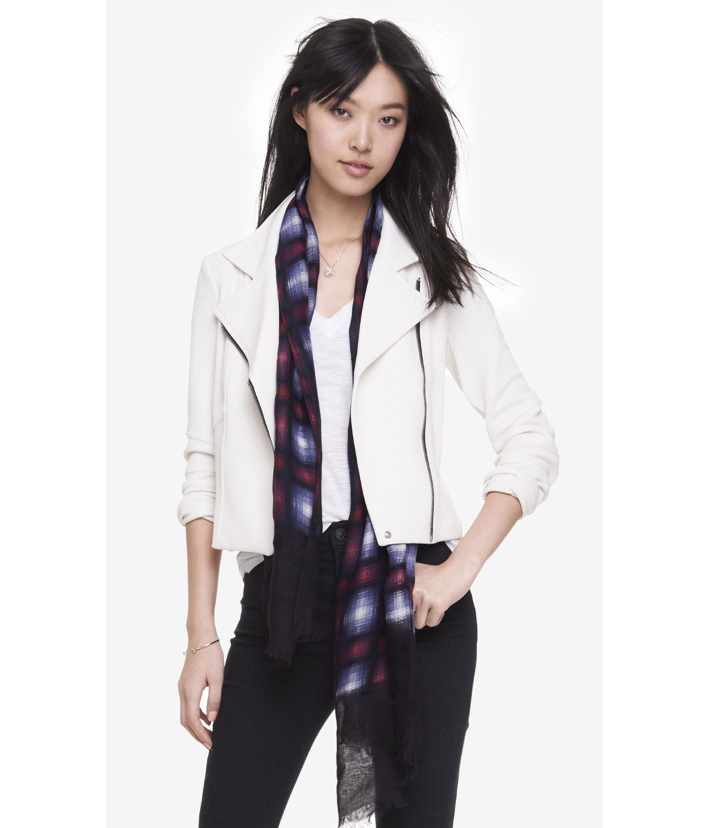 turtleneck gold chain