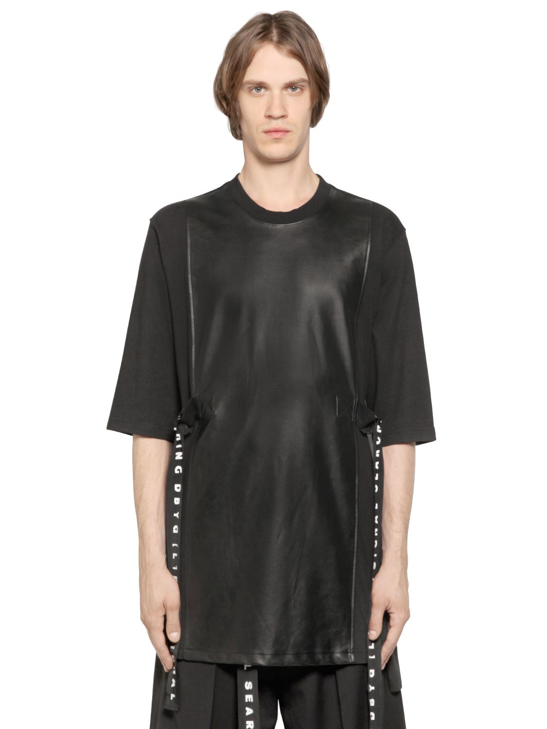 Men's Leather Shirt Black cotton jersey T-shirt with appliqué inspired by the iconic Karlito in leather with black studs. Adorned with the signature, “Karl loves FENDI” in white.