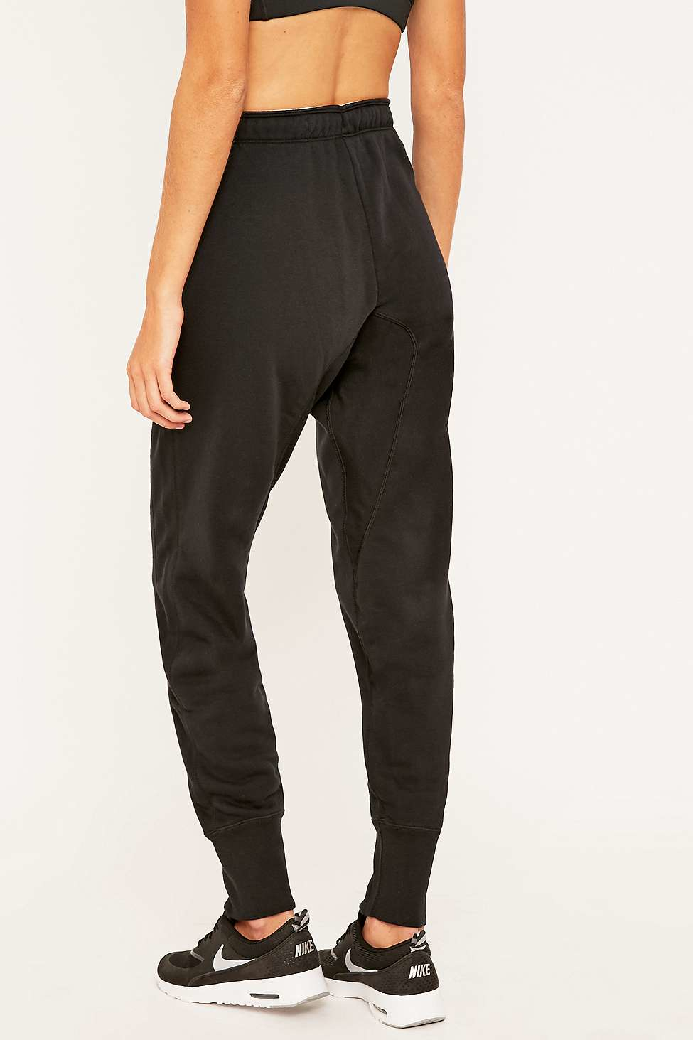 rally nike joggers
