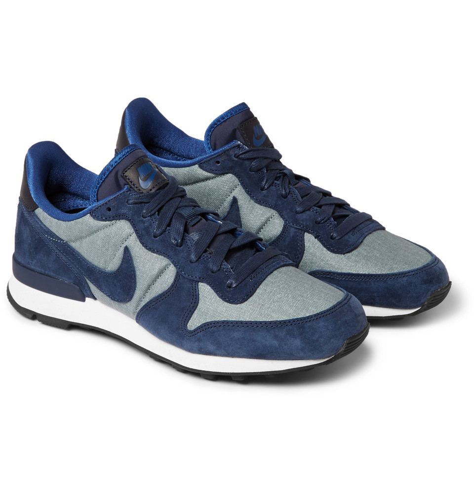mens nike suede shoes