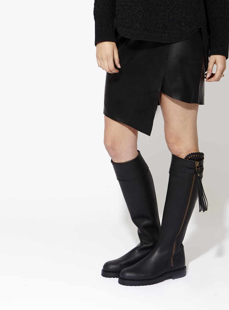 chilvers tassel boots