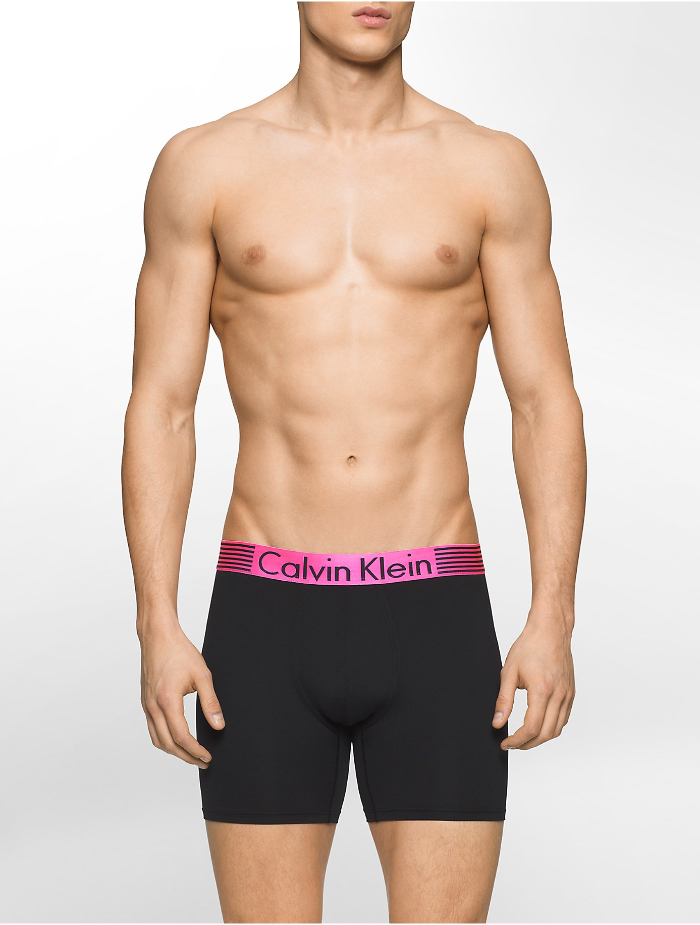 Calvin Klein Synthetic Underwear Iron Strength Micro Boxer Brief in Black  for Men - Lyst