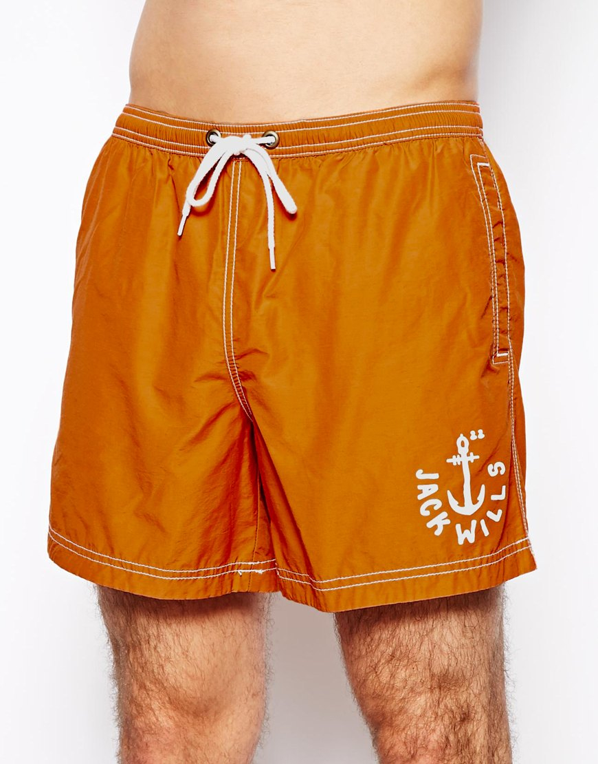 what to wear with burnt orange shorts for men