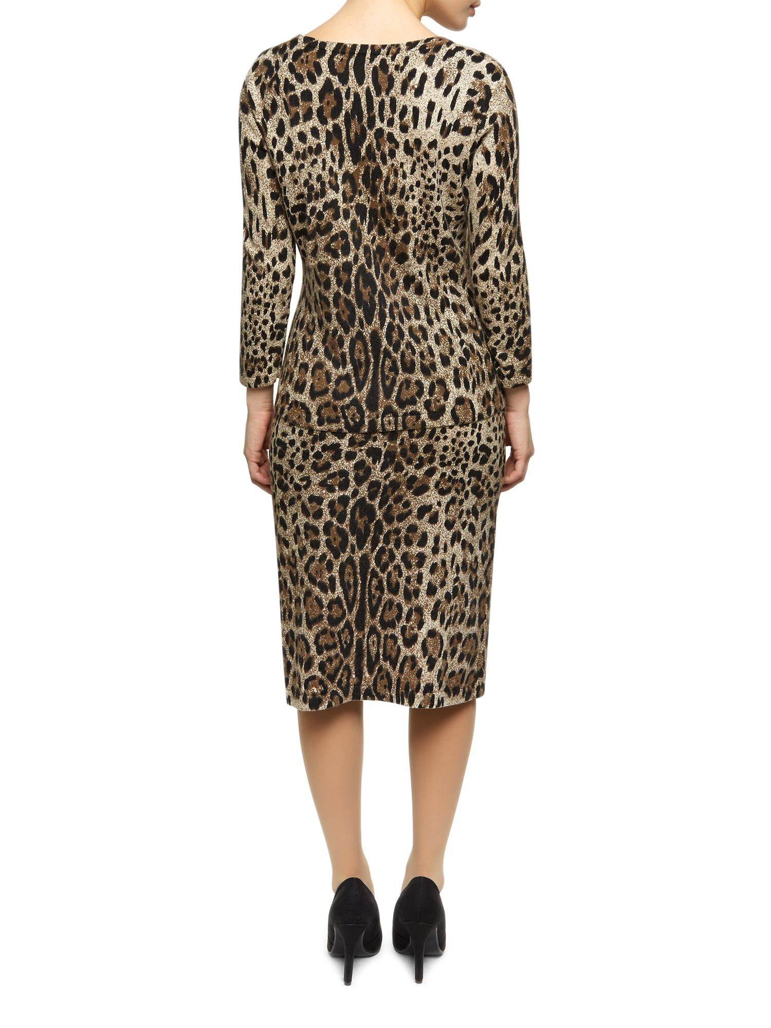 Fancy £50 back on your first credit order? Leopard print jumpers, first became popular in the 30s thank to Tarzan films. Since then the animal style has appeared throughout fashion trends from rockabilly to grunge. Roberto Cavalli is the king of animal-print so it's no surprise to find he has a vast selection of leopard-print jumper styles, while DKNY and Saint Laurent's offering are.