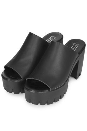 TOPSHOP Limit Chunky Mules in Black - Lyst