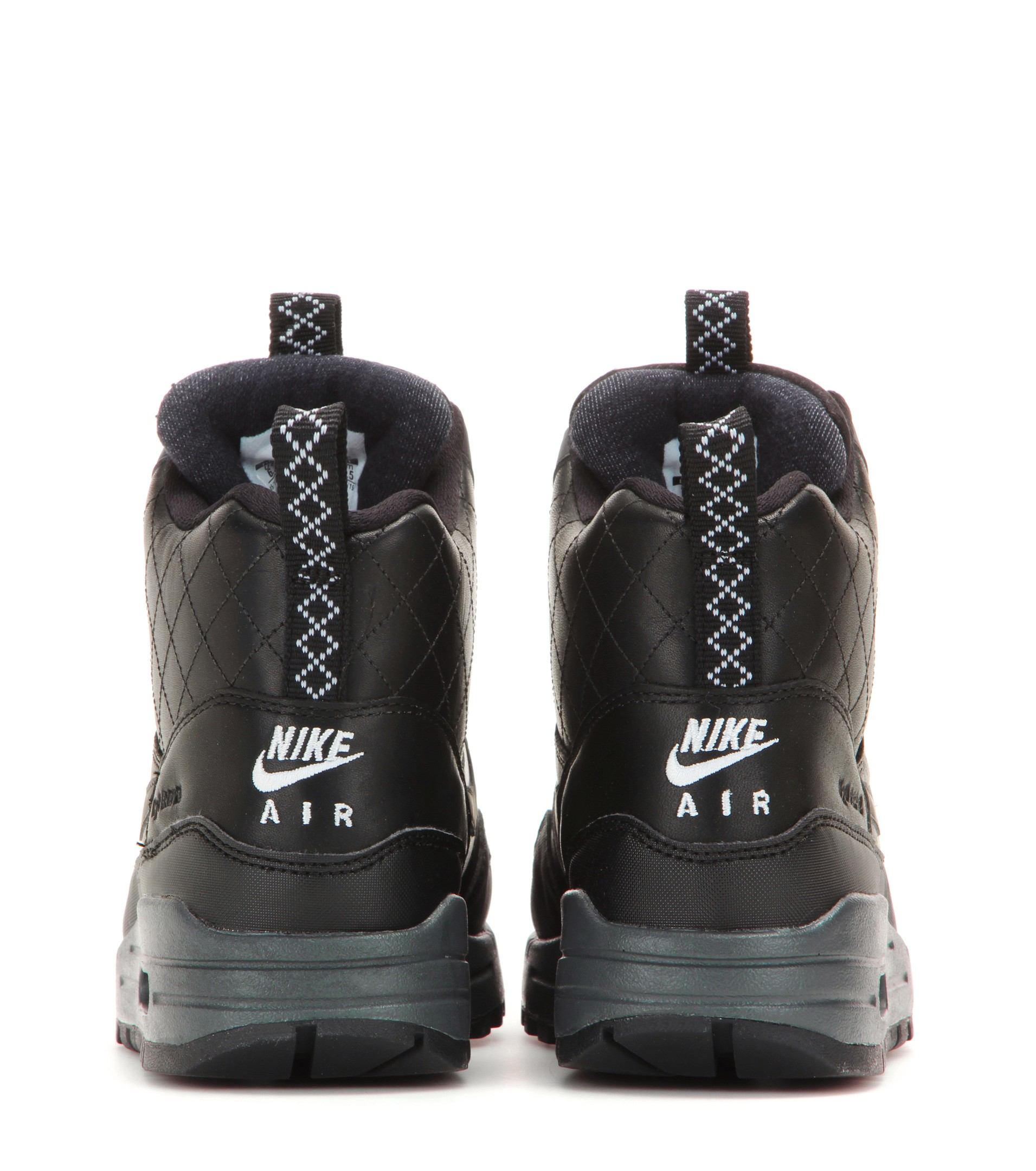 nike black sneaker