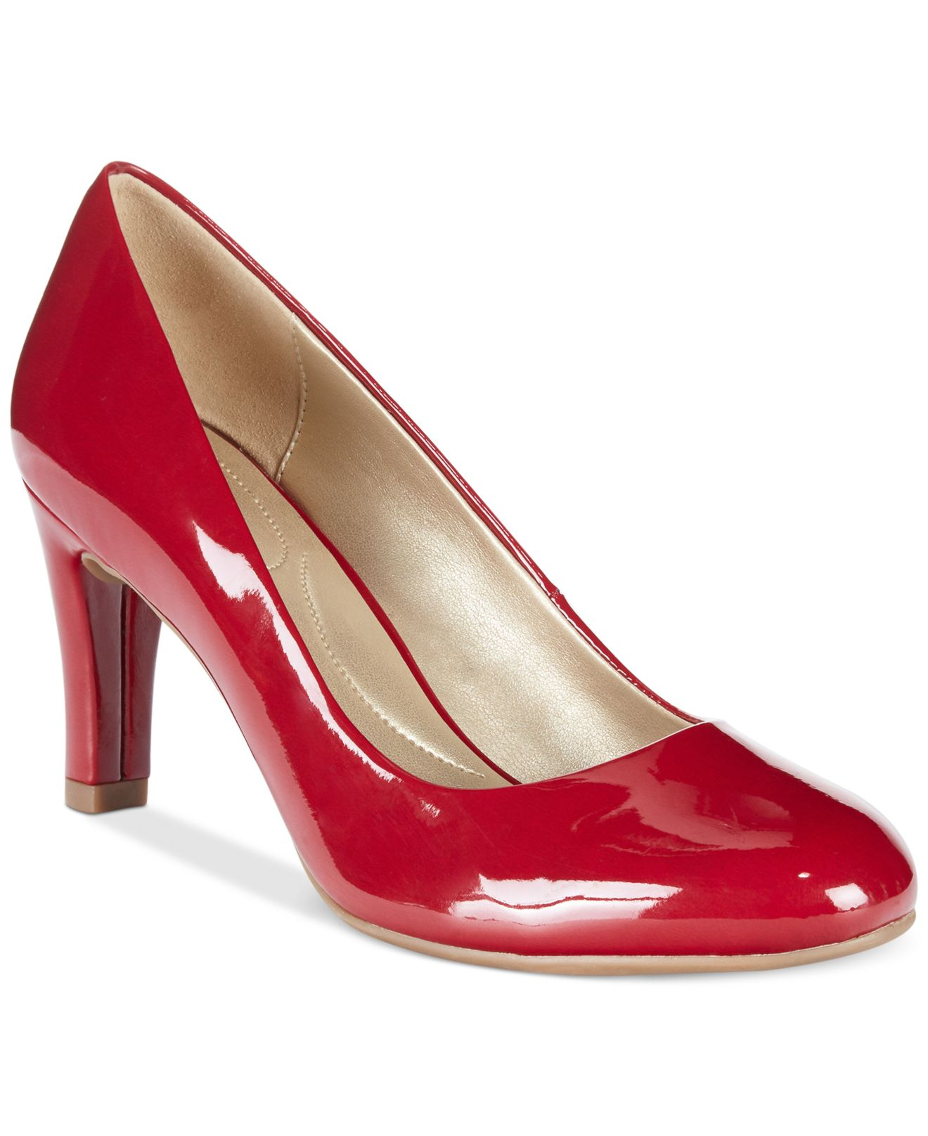 bandolino red pumps