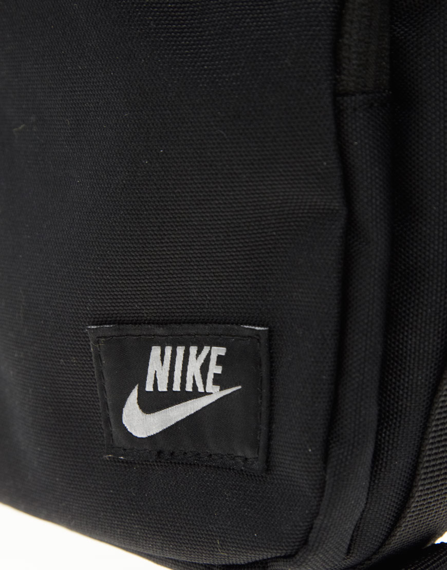 nike flight bag in black