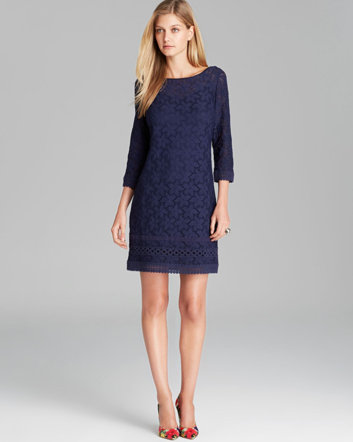 laundry by shelli segal lace sheath dress