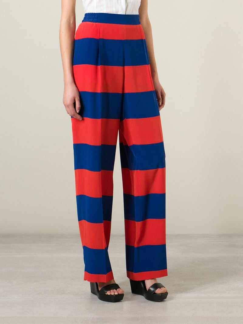 https://cdna.lystit.com/photos/7ed3-2015/06/13/stella-mccartney-blue-horizontal-stripes-trousers-product-4-953272113-normal.jpeg