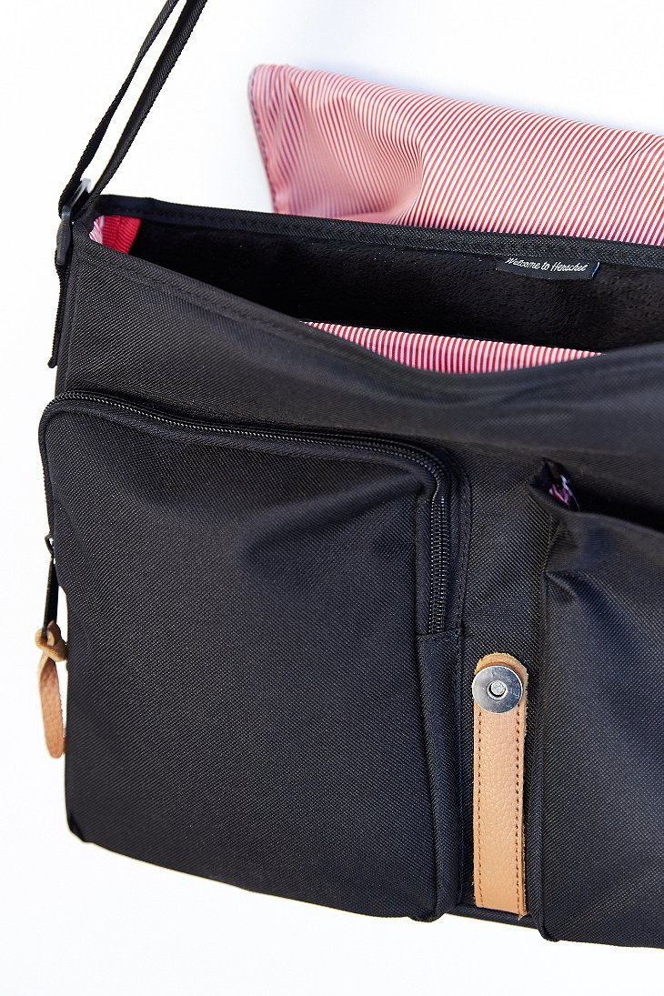 herschel messenger bag sale
