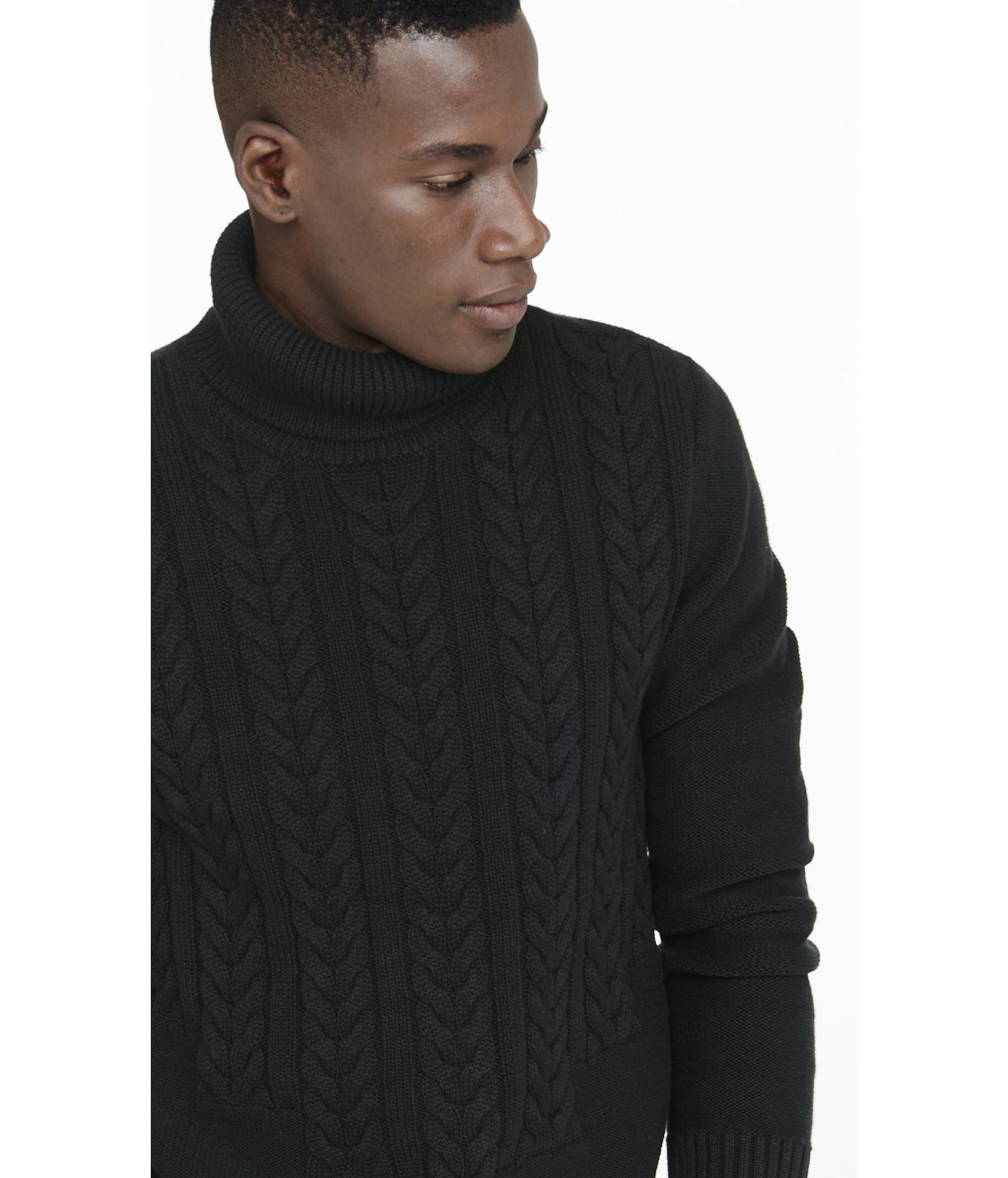 Express Cotton Cable Knit Turtleneck Sweater in Black for Men - Lyst