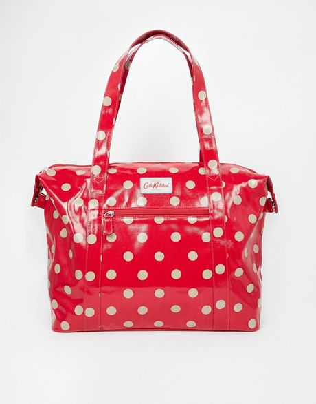 Cath Kidston Large Zipped Shoulder Bag in Red (Cranberry)