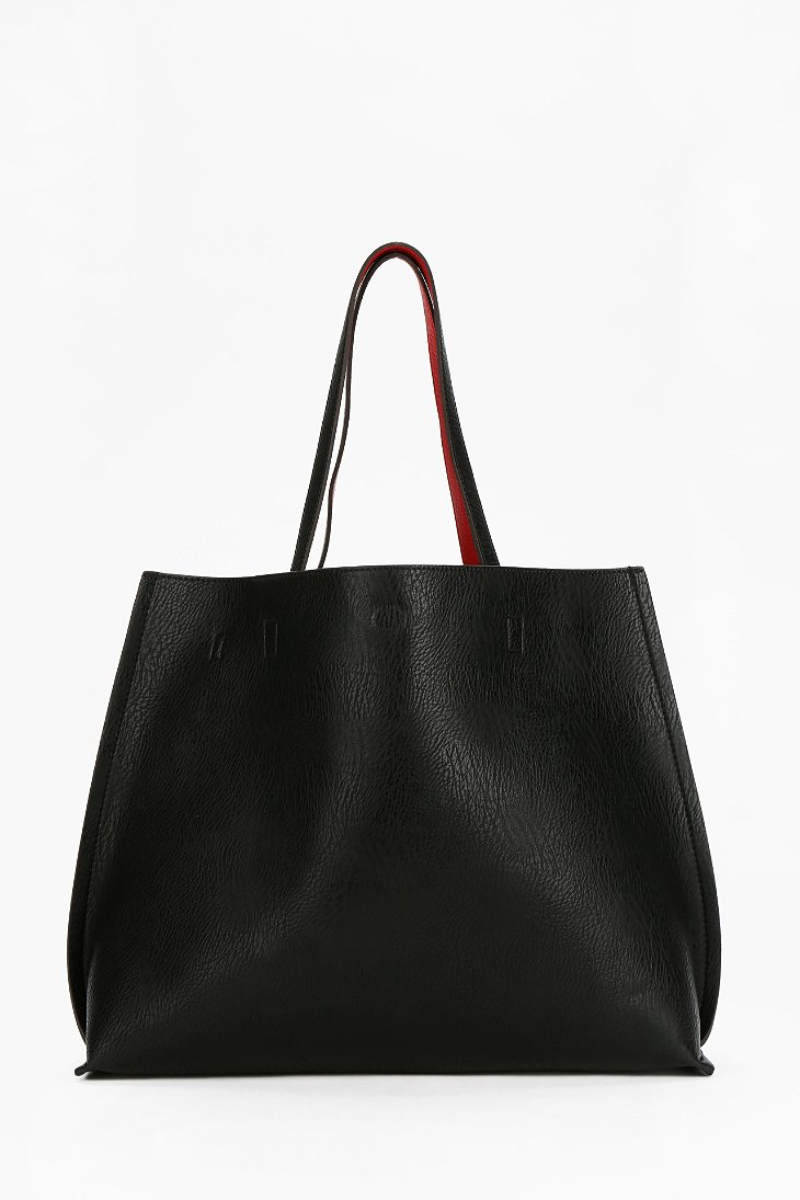 Urban Outfitters Reversible Vegan Leather Tote Bag in Red/Black (Red) - Lyst