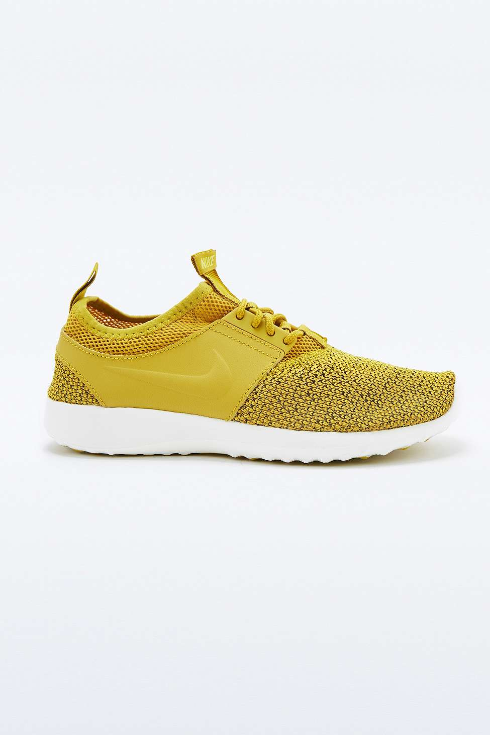 Nike juvenate trainers hot sale