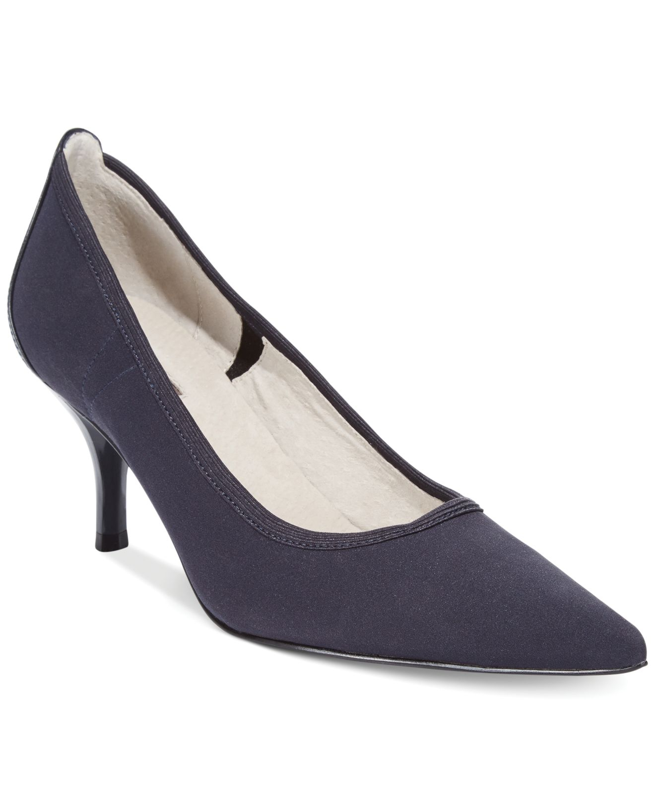 tahari dottie pumps