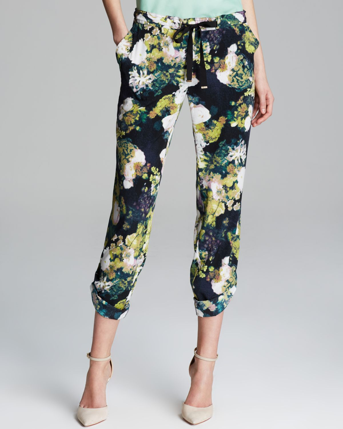 same print top and pants