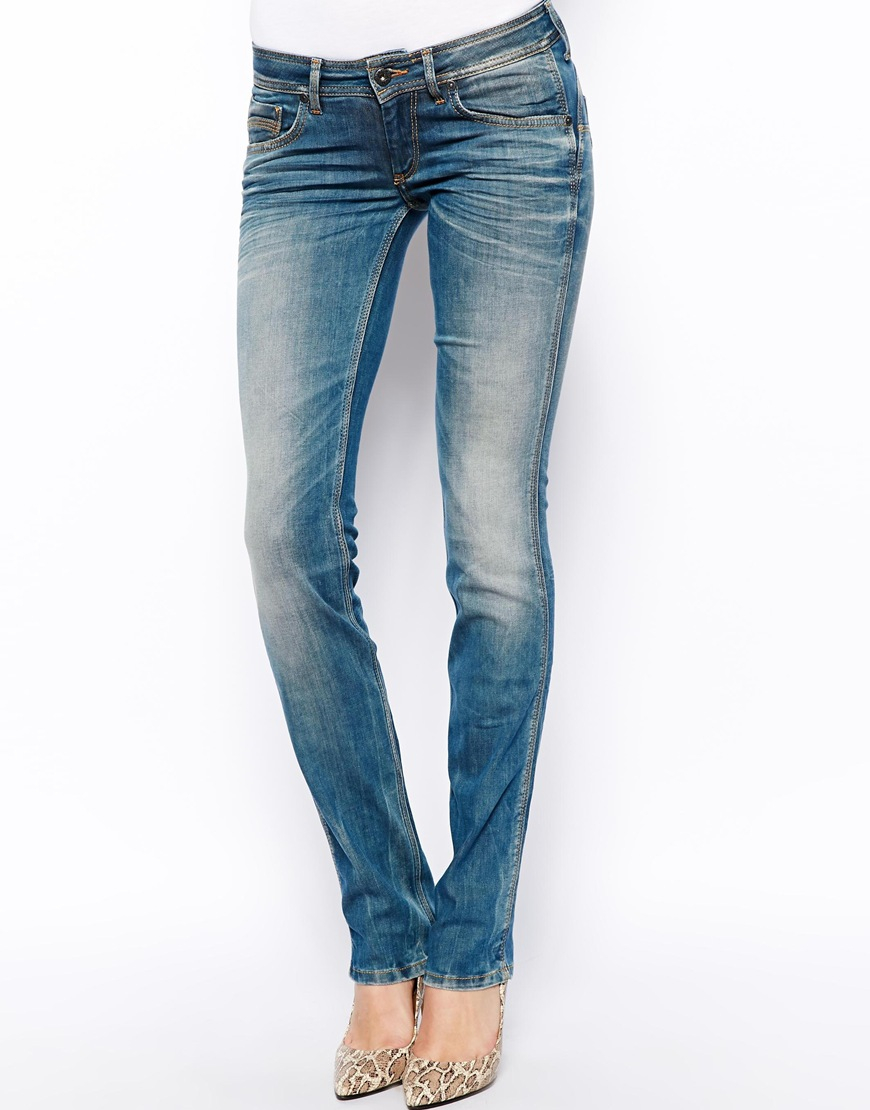 bum lift skinny jeans