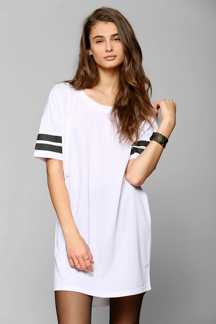 athletic t shirt dress