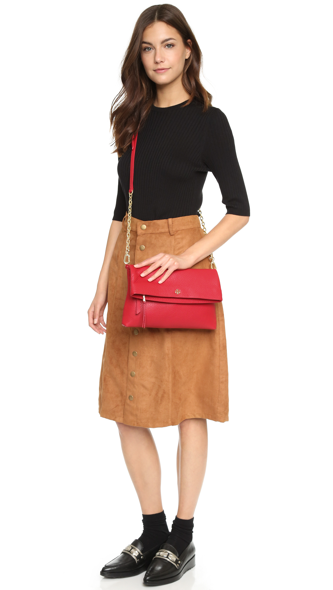 Urban outfitters canada Urban Outfitters is a lifestyle retailer offering a mix of trendy women’s and men’s clothing, backpacks, beauty products, intimates, shoes, and hand-picked vintage clothing.
