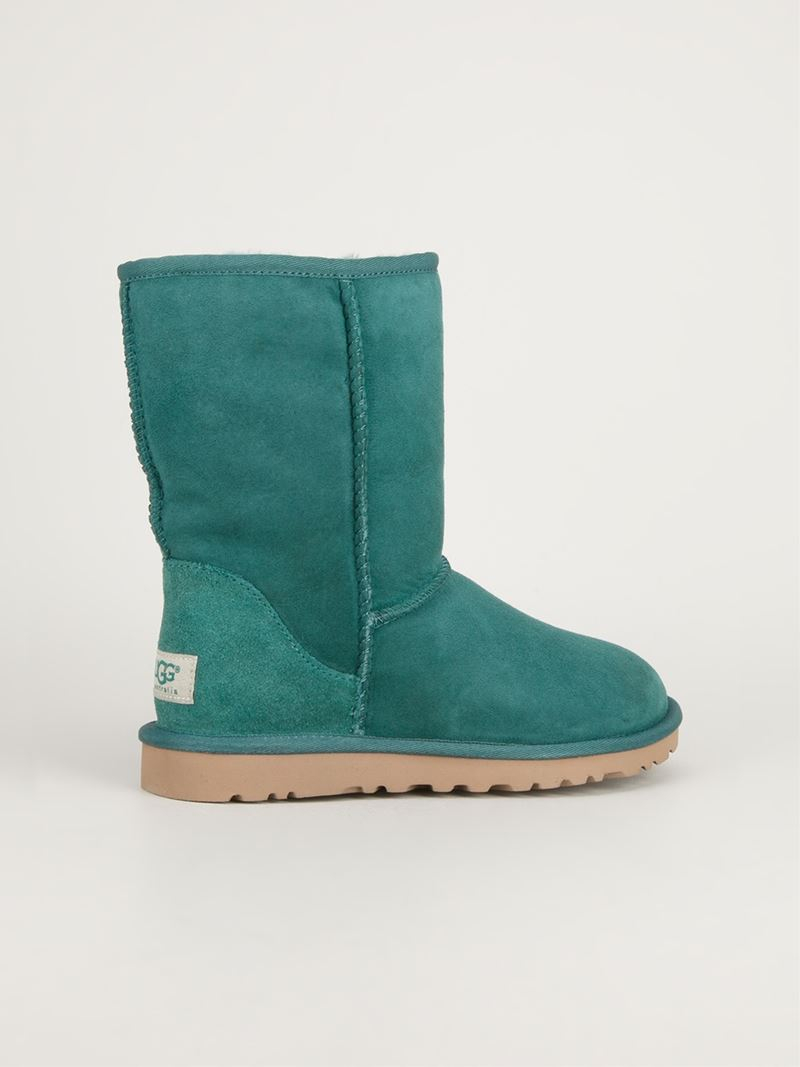 short olive green uggs