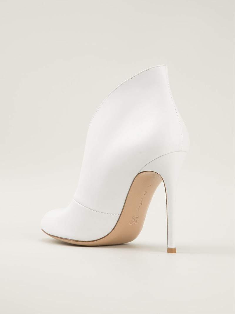 gianvito rossi white booties